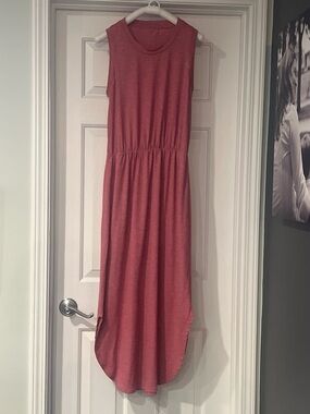 Sleeveless Raspberry colored Midi Dress with Elastic Waist